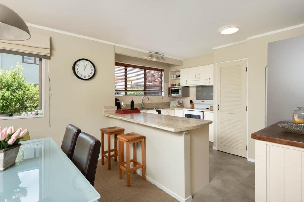 Golfers Delight In Quiet Cul De Sac Villa Mount Maunganui Esterno foto
