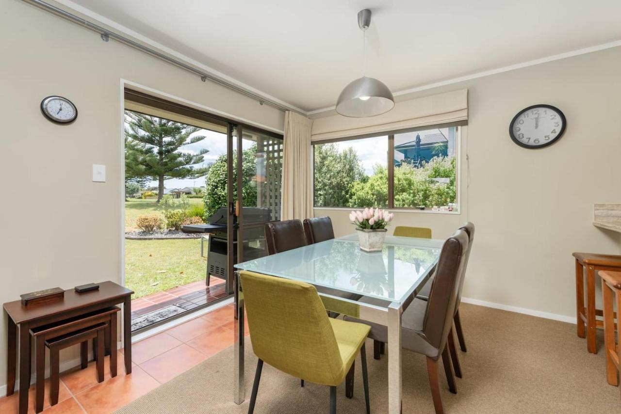 Golfers Delight In Quiet Cul De Sac Villa Mount Maunganui Esterno foto