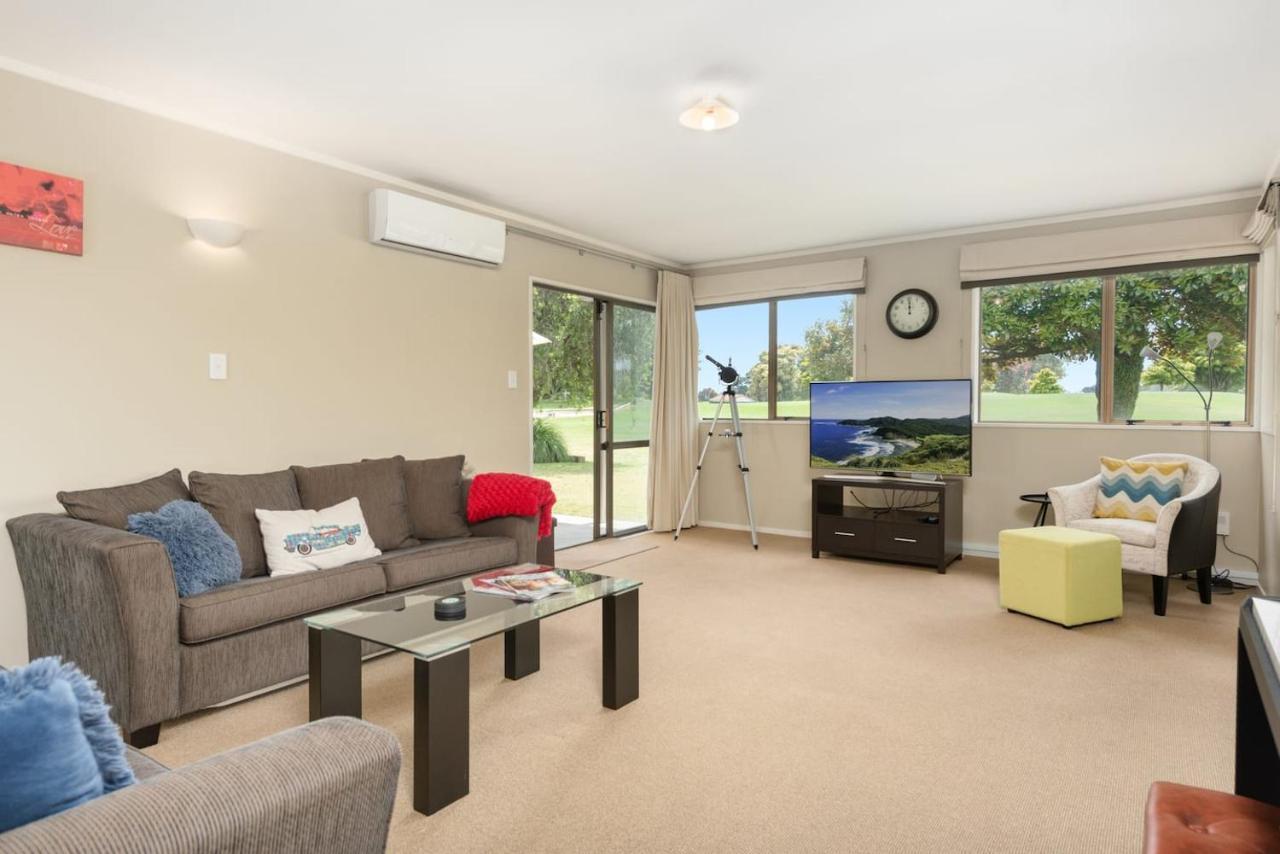 Golfers Delight In Quiet Cul De Sac Villa Mount Maunganui Esterno foto