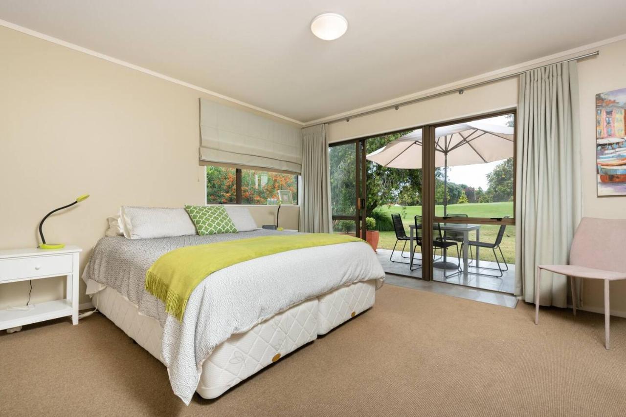 Golfers Delight In Quiet Cul De Sac Villa Mount Maunganui Esterno foto