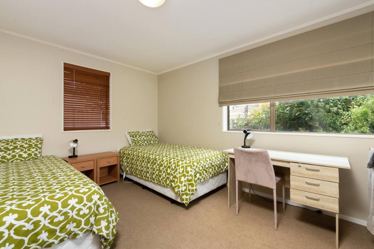 Golfers Delight In Quiet Cul De Sac Villa Mount Maunganui Esterno foto